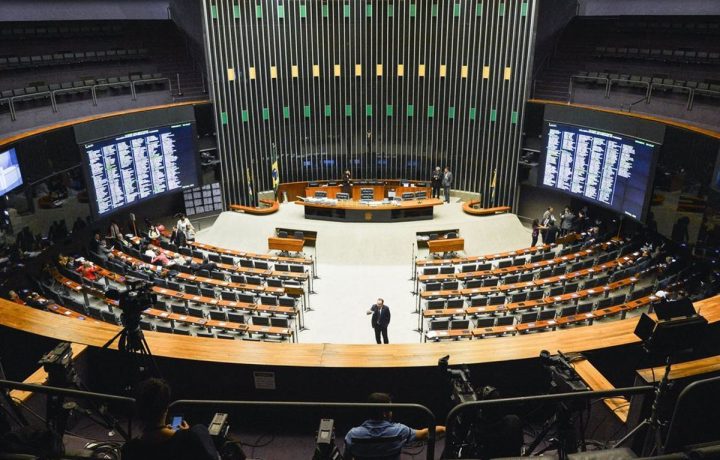 Câmara dos Deputados Federais aprova PL 399/15